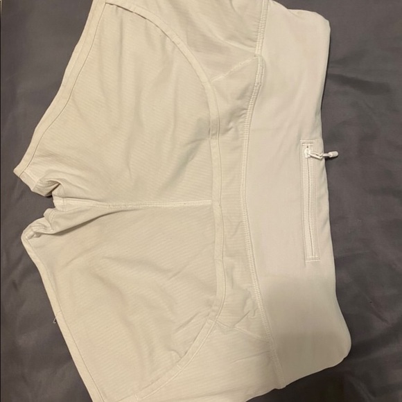 Lulu shorts - Picture 4 of 5